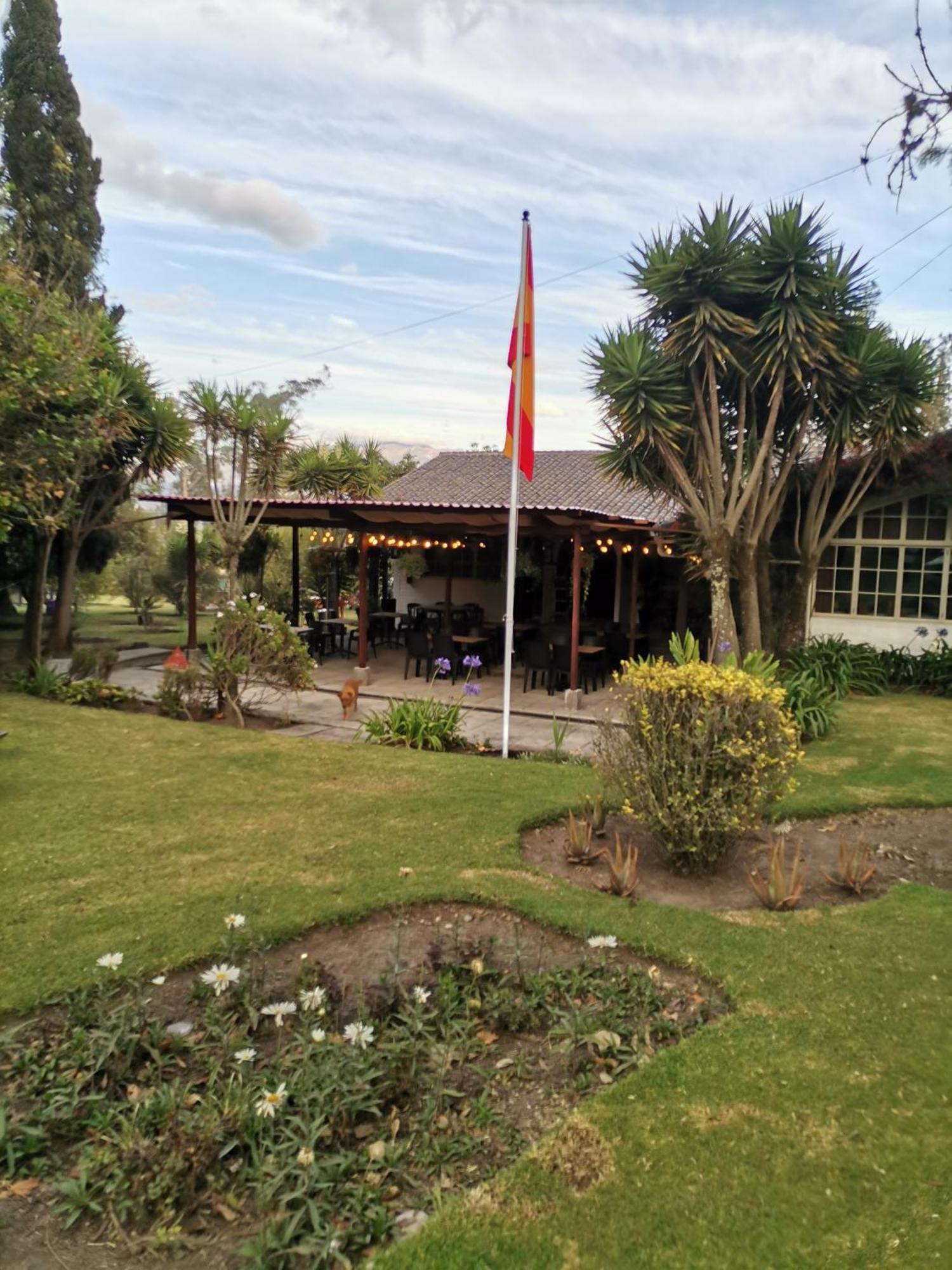 La Granja De Papa Alberto Puembo Ngoại thất bức ảnh